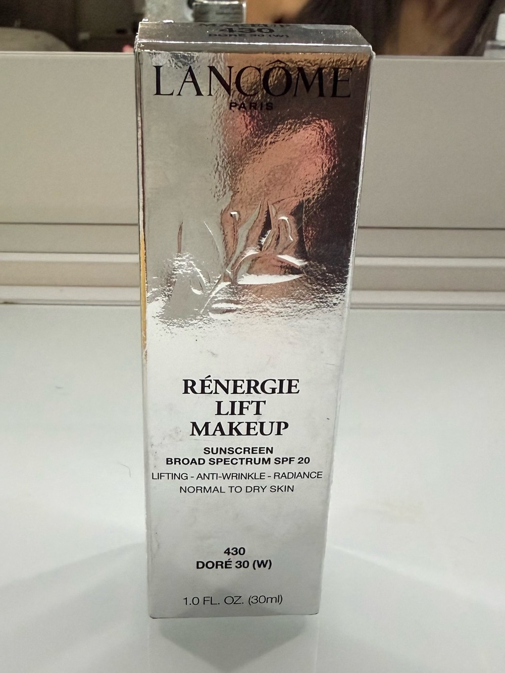 NIB! Lancôme Rénergie Lift Makeup Foundation SPF 20 - Color 430 Doré